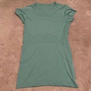 Lululemon swiftly tech light green